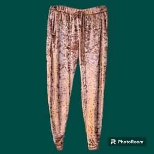 3/$30 MOSAIC AND CO. Pink Crushed Velvet Casual Lounge Ankle Pants